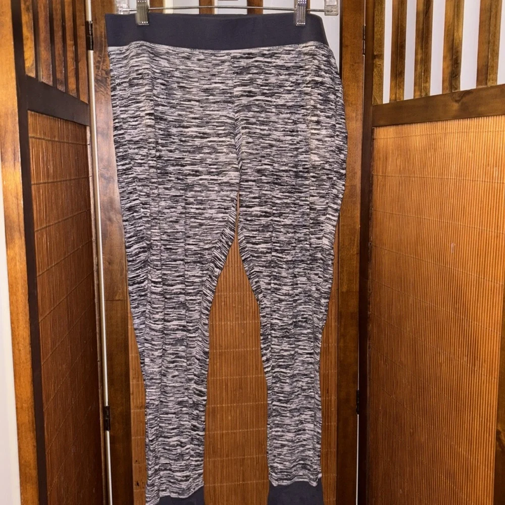 Victoria’s Secret pajama pants L - Picture 3 of 4